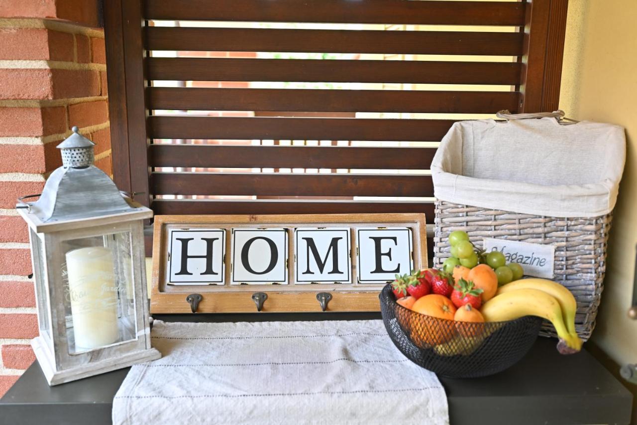 Serravalle d'Asti Aura Loving Home Con 4 Posti Letto, Cucina Completa, Terrazzo Ed Un Grande Parco Verde מראה חיצוני תמונה