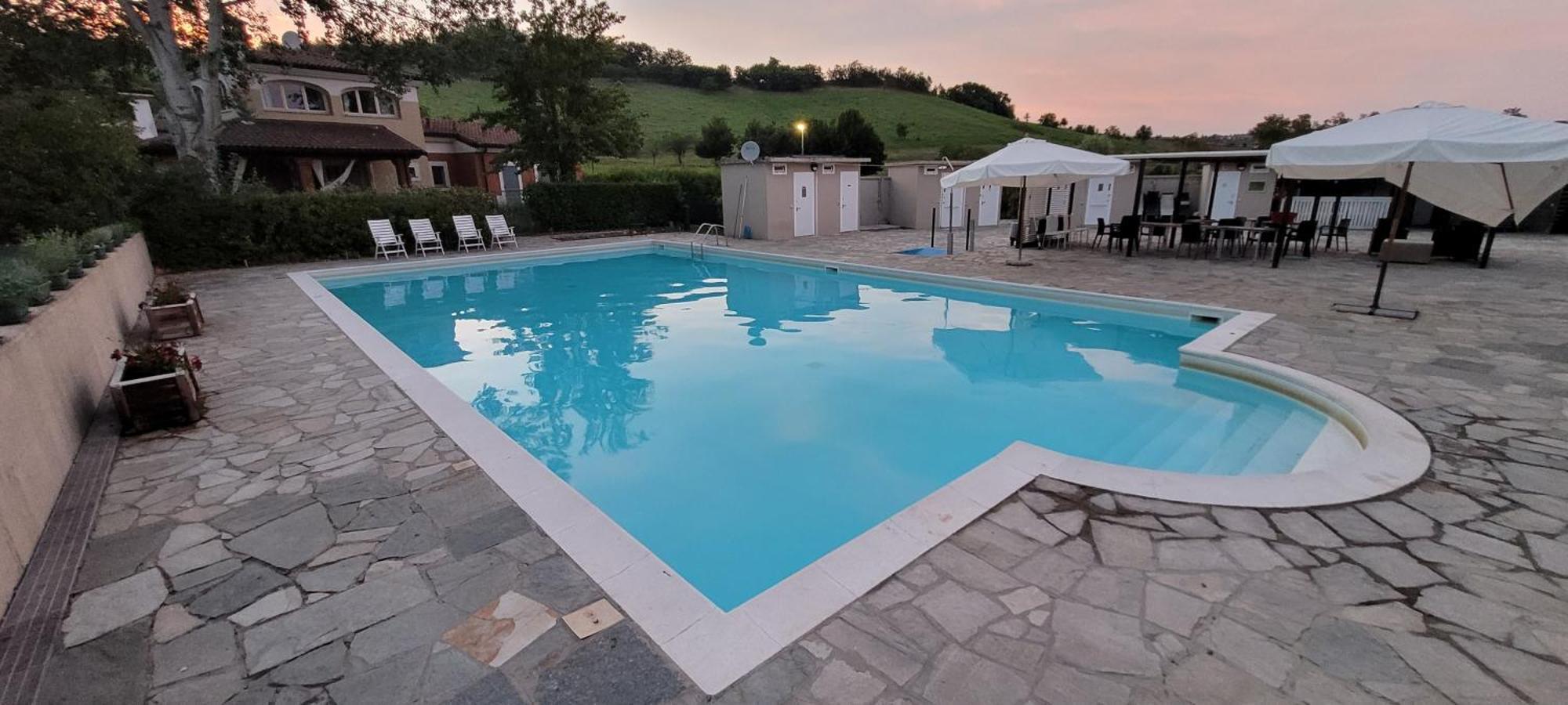 Serravalle d'Asti Aura Loving Home Con 4 Posti Letto, Cucina Completa, Terrazzo Ed Un Grande Parco Verde מראה חיצוני תמונה